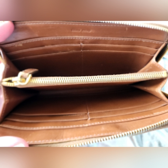 Preowned Miu Miu brown zipper wallet - Picture 6 of 12